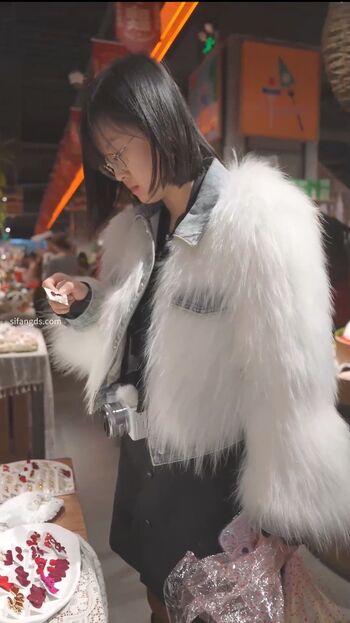 Voyeur Asian Pissing Toilet &Amp; Upskirts Only