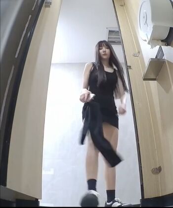 Voyeur Asian Pissing Toilet &Amp; Upskirts Only