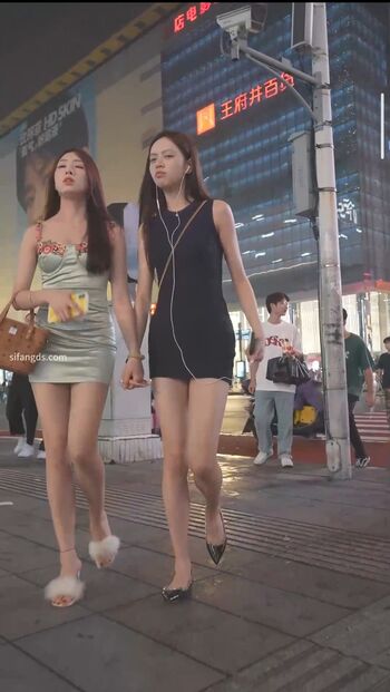 Voyeur Asian Pissing Toilet &Amp; Upskirts Only