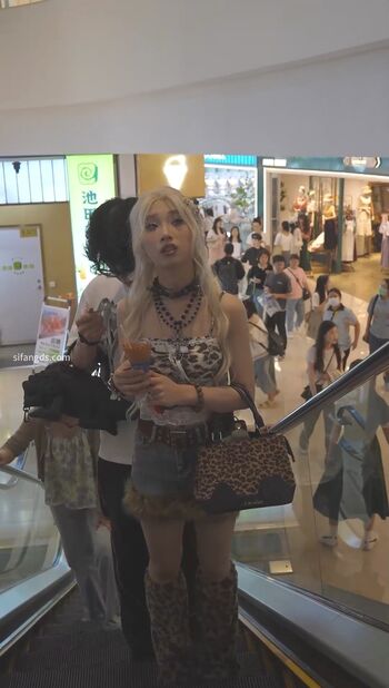 Voyeur Asian Pissing Toilet &Amp; Upskirts Only