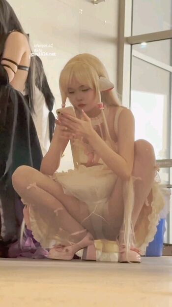 Full leaked Voyeur asian pissing toilet amp upskirts only page private onlyfans photo