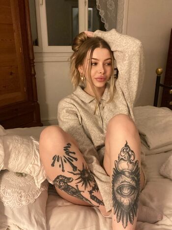 Full leaked Vulporia private onlyfans photo