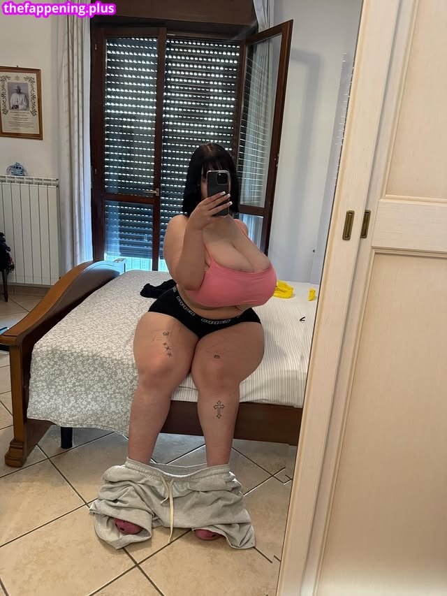 Mxmmytina / Vvalentinabonetalli Nahá OnlyFans fotografie #178