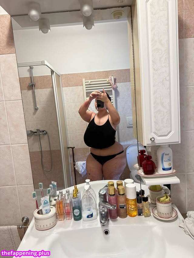 Mxmmytina / Vvalentinabonetalli Naken OnlyFans Foto #183