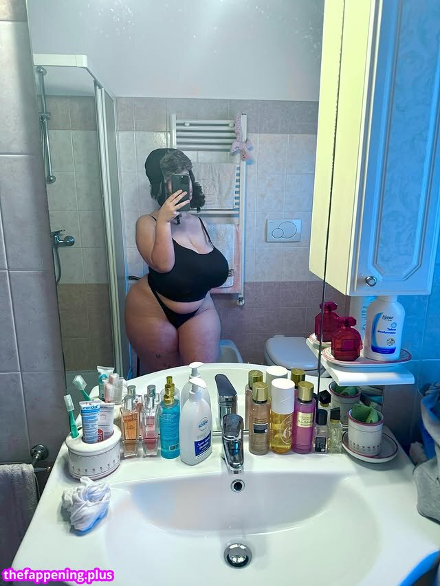 Mxmmytina / Vvalentinabonetalli Foto OnlyFans Desnuda #190