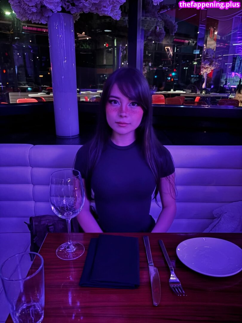 Vvriska / r9kscroller / vericha91 / wasianvriska ヌードOnlyFans写真 #7