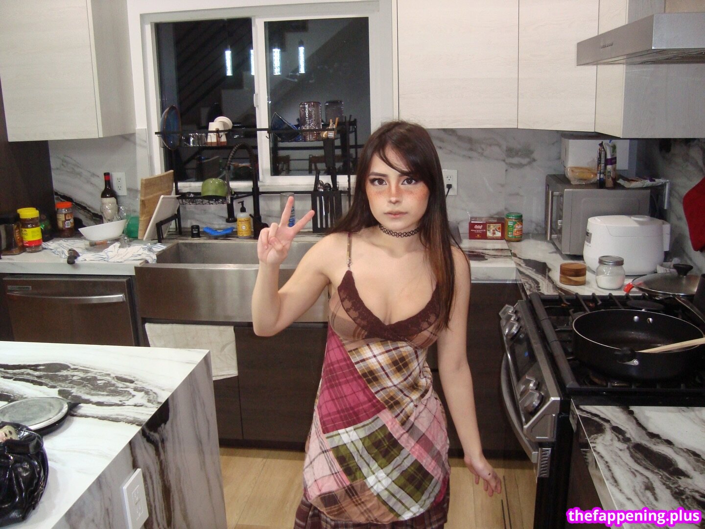 Vvriska / r9kscroller / vericha91 / wasianvriska Фото обнажённых OnlyFans #11