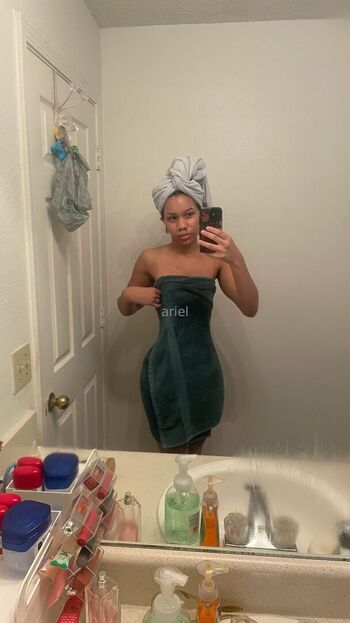 Full leaked Vxmpisariel private onlyfans photo