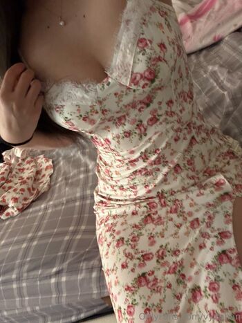 Full leaked Vyxia vyxphan private onlyfans photo