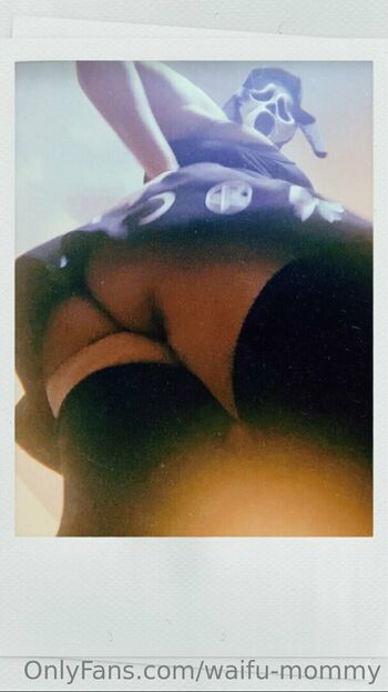Full leaked Waifu mommy private onlyfans photo