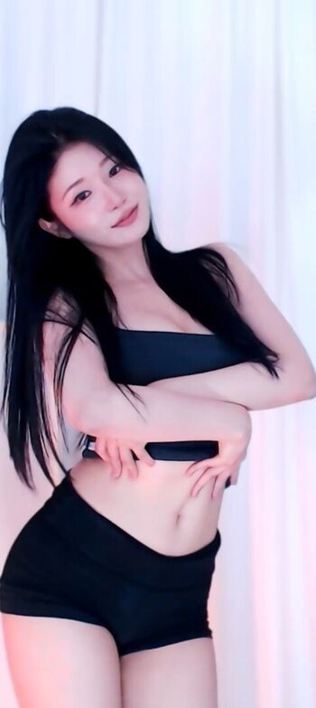Full leaked Wannabe private onlyfans photo