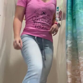 Full leaked Watersports private onlyfans photo