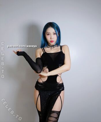 Full leaked Waveya page private onlyfans photo