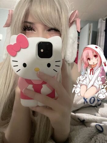 Full leaked Weakdoll asmr private onlyfans photo