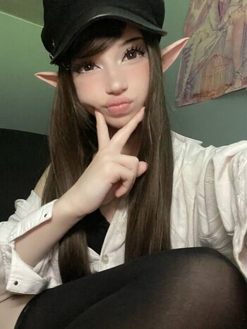 Full leaked Weakdoll asmr private onlyfans photo