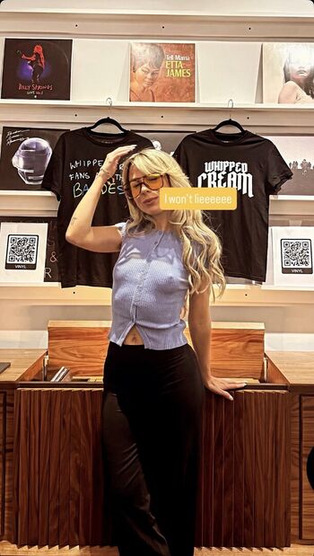 Full leaked Whipped cream private onlyfans photo