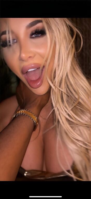 Full leaked Kdalia/ private onlyfans photo