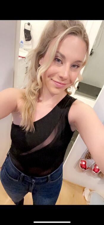 Full leaked Tinny doll/ private onlyfans photo