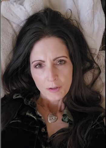 Full leaked Emilyxkitty/ private onlyfans photo