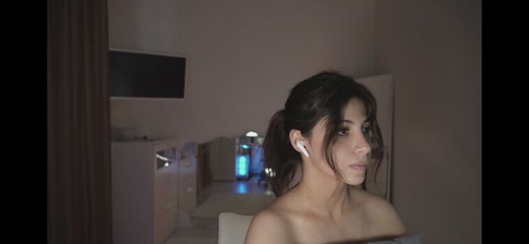 Full leaked Rissa may / private onlyfans photo