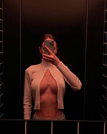 Full leaked Leilamillss/ private onlyfans photo