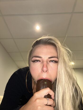 Full leaked Bellashyx/ private onlyfans photo