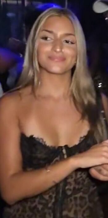 Full leaked Polleen e/ private onlyfans photo