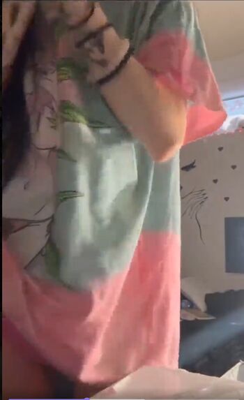 Full leaked Victoria lirell/ private onlyfans photo