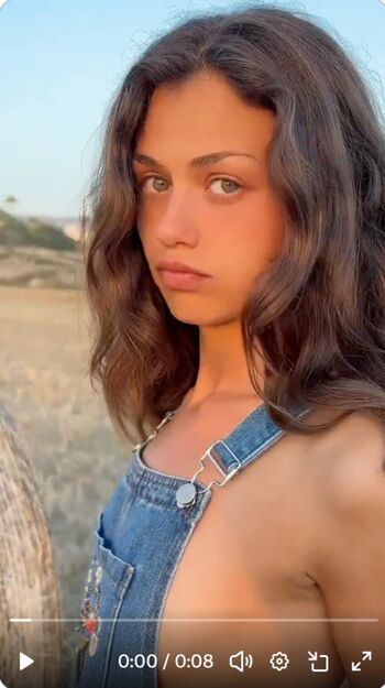 Full leaked Melany mendes/ private onlyfans photo