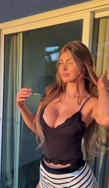 Full leaked Vicky palacio/ private onlyfans photo