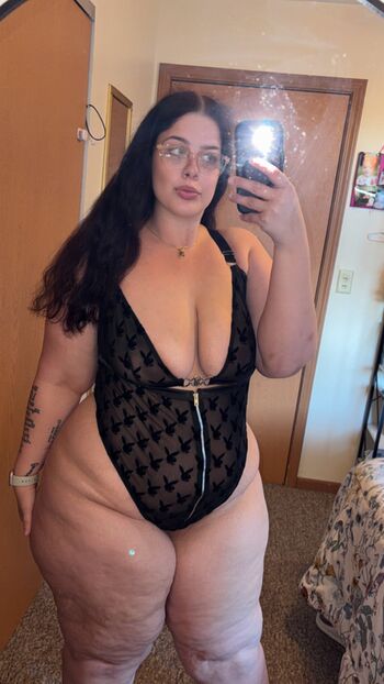 Full leaked Frankie b/ private onlyfans photo