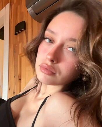 Full leaked Diamond parker/ private onlyfans photo