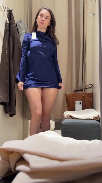 Full leaked Who is this / private onlyfans photo