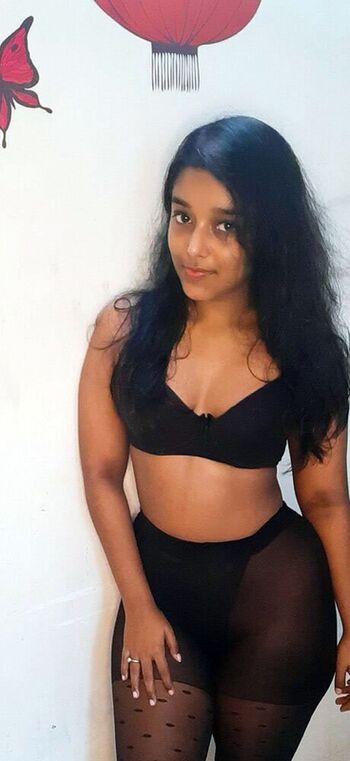 Full leaked Cardi b / private onlyfans photo