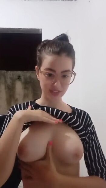 Full leaked Bellapeachvipx/ private onlyfans photo