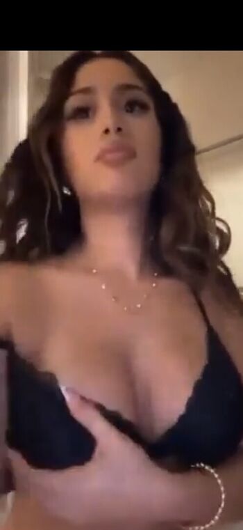Full leaked Daniele hypolito/ private onlyfans photo