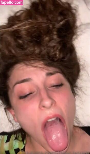 Full leaked Riley jean/ private onlyfans photo