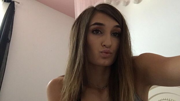 Full leaked Lilyruns/ private onlyfans photo