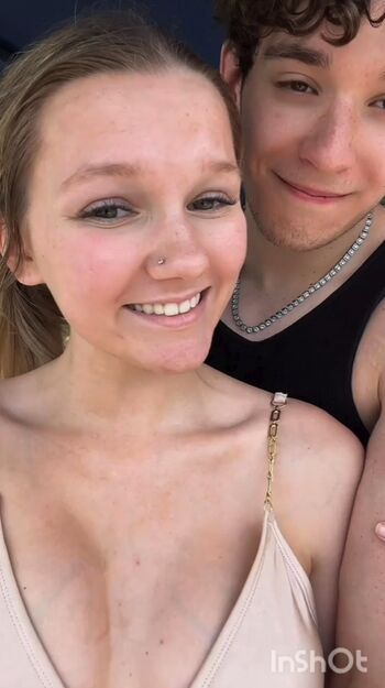 Full leaked Gypsychristine/ private onlyfans photo