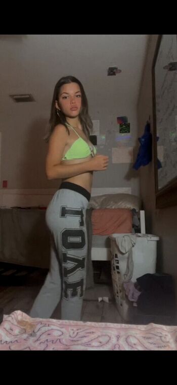 Full leaked Goddessdahlia/ private onlyfans photo