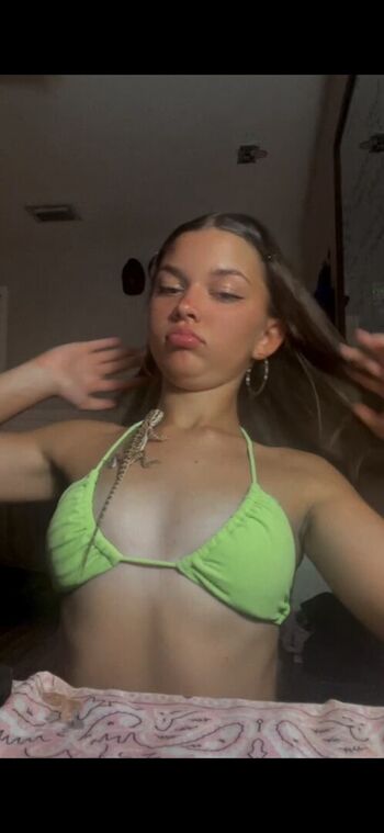 Full leaked Chelsea green/ private onlyfans photo