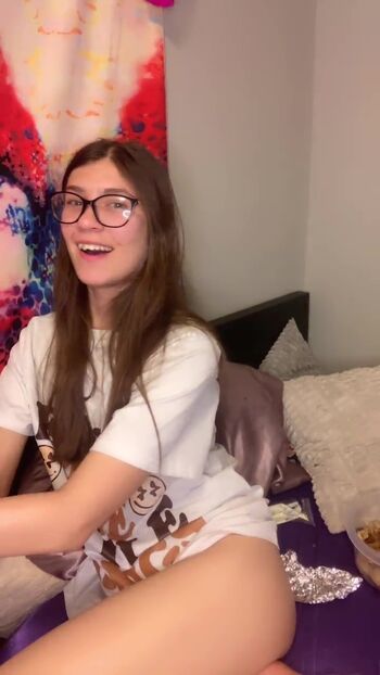 Full leaked Chelseymarieofficial/ private onlyfans photo