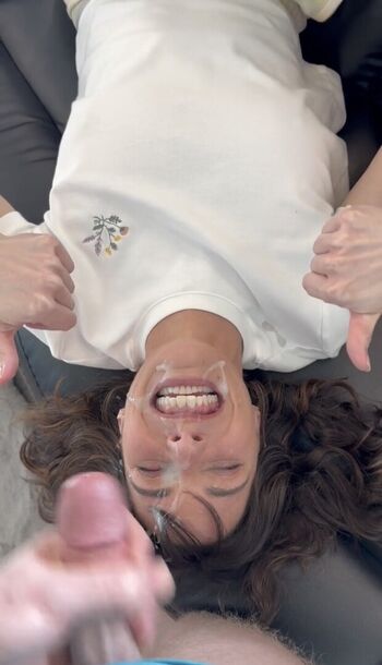 Full leaked Olivia mccoy/ private onlyfans photo