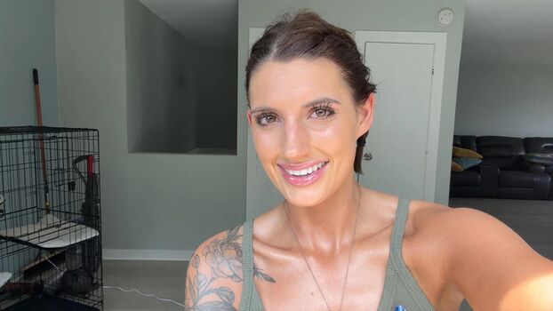 Full leaked Nicicurvy/ private onlyfans photo