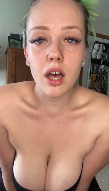 Full leaked Moogrosa/ private onlyfans photo
