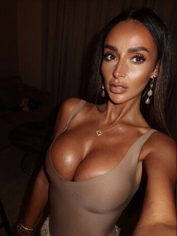 Full leaked Cellow/ private onlyfans photo