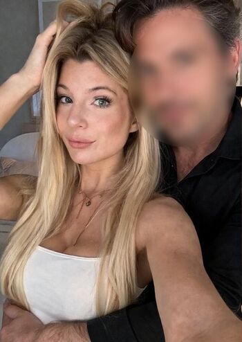 Full leaked Cellow/ private onlyfans photo