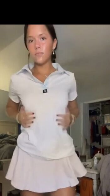 Full leaked Ellaa private onlyfans photo