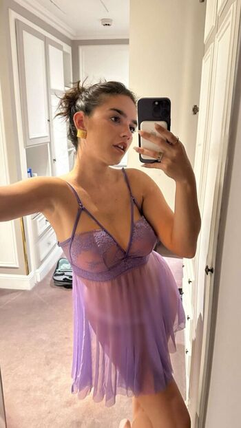 Full leaked Indieellis/ private onlyfans photo