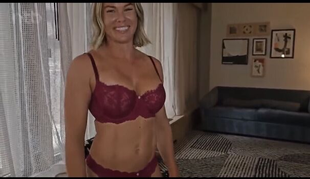 Full leaked Goddessroyale/ private onlyfans photo